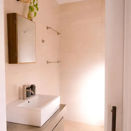 Apartamento Maison Coucou - Charming Little House *